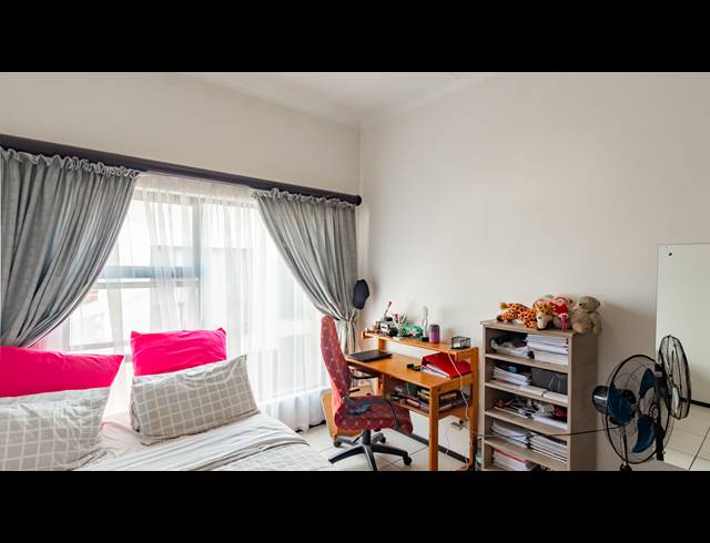 2 BEDROOM SECTIONAL TITLE FOR SALE IN GREENSTONE HILL
